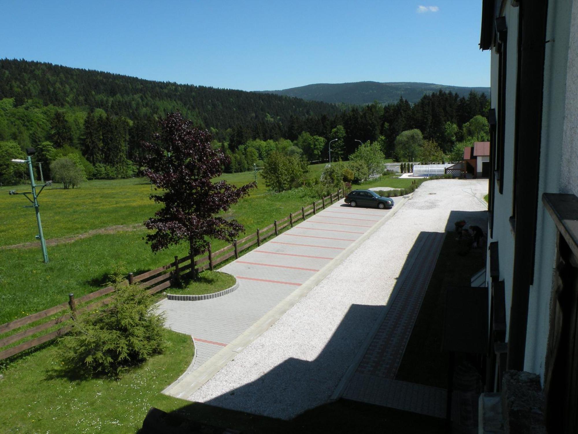 Hotel Lesni Dum Janske Lazne Exterior photo