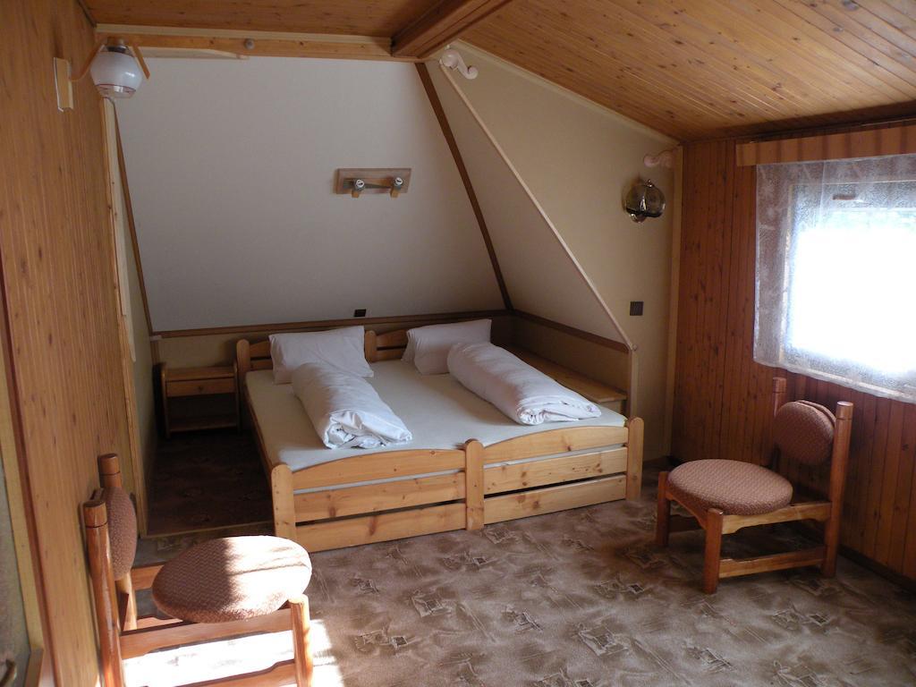 Hotel Lesni Dum Janske Lazne Room photo